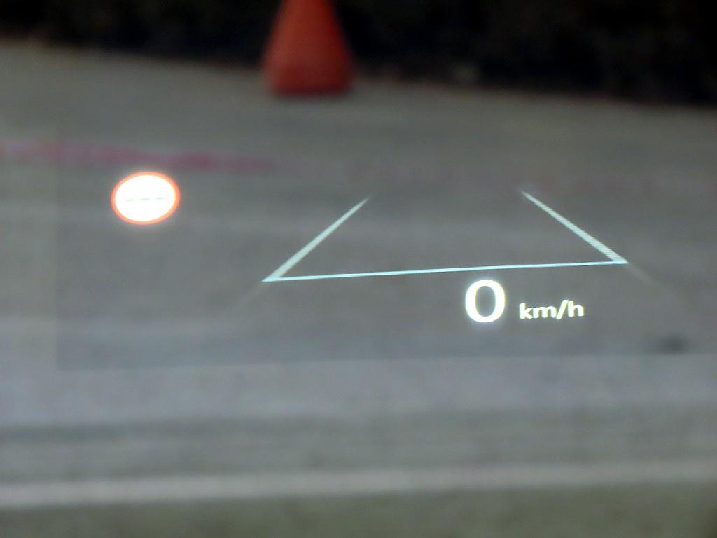 KIA Carnival - Vista 11