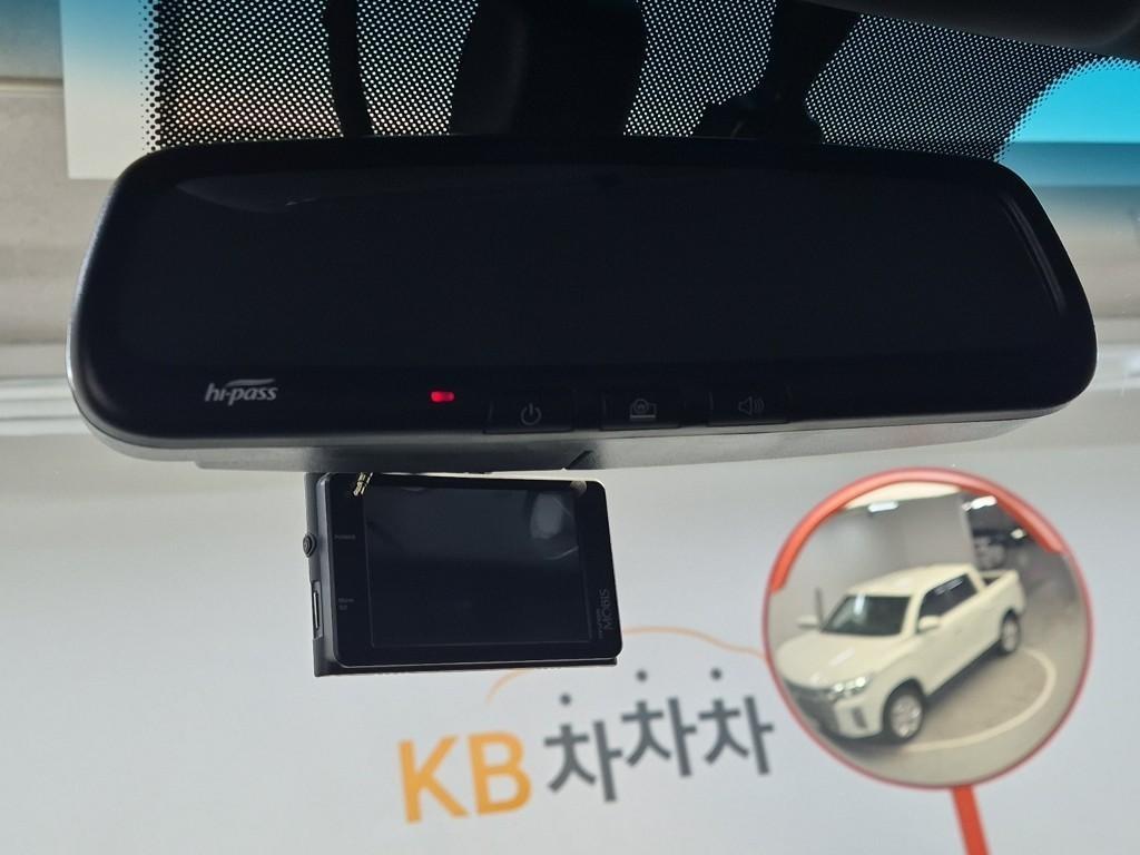 Ssangyong Rexton 2021 Blanco - Importación desde Corea - HF Imports Iquique - Foto 17