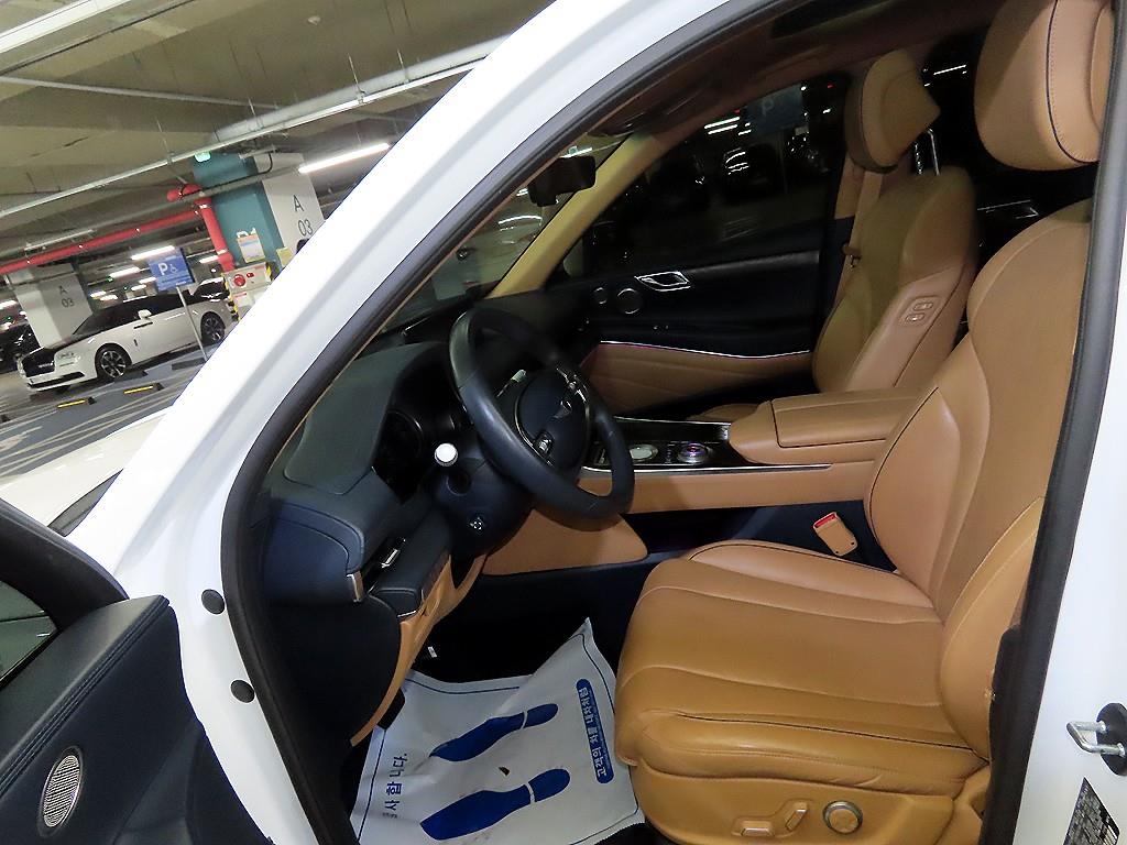 Genesis GV80 - Vista 6