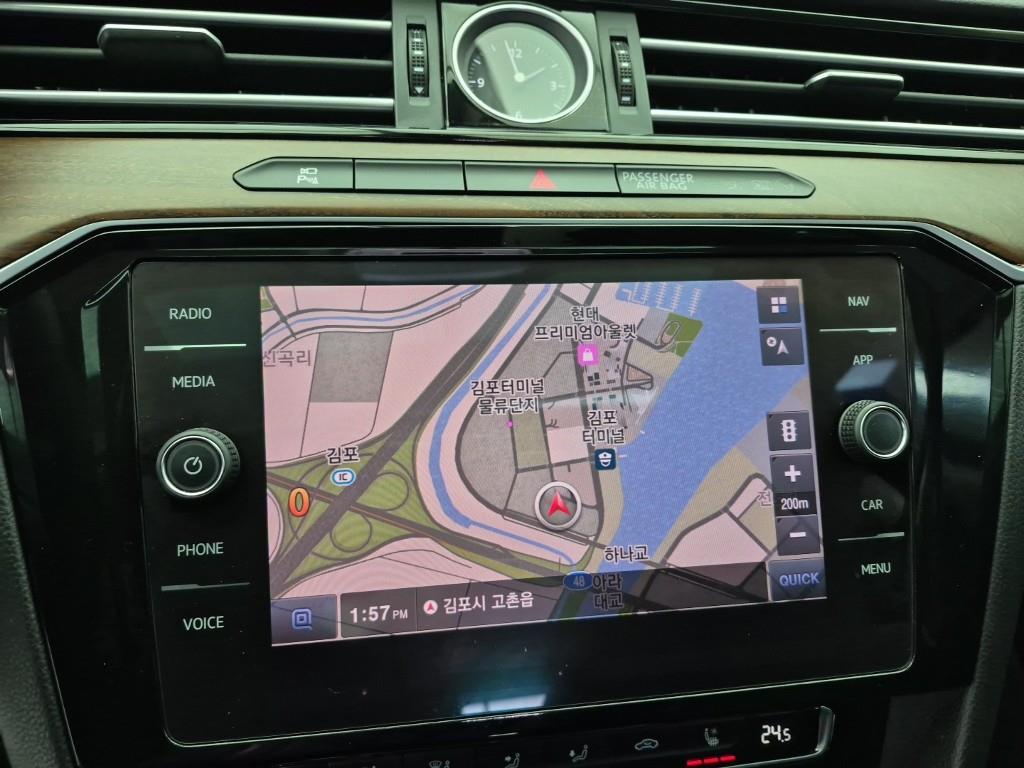 Volkswagen Passat 2018 Gris - Importación desde Corea - HF Imports Iquique - Foto 14