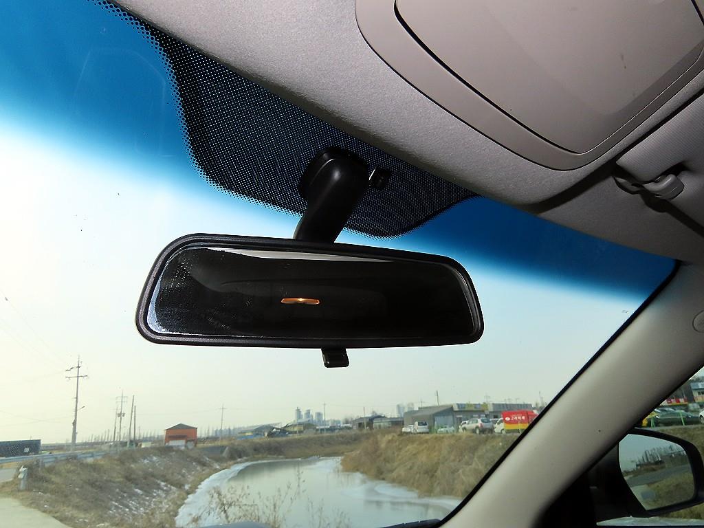 Ssangyong Tivoli - Vista 12