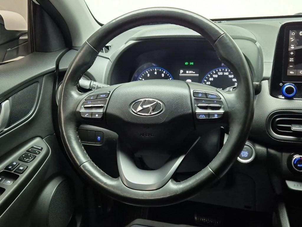 HYUNDAI Kona - Vista 6