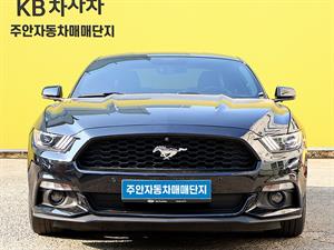 Ford Mustang - Vista 2