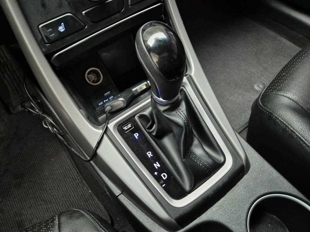 HYUNDAI Avante - Vista 8