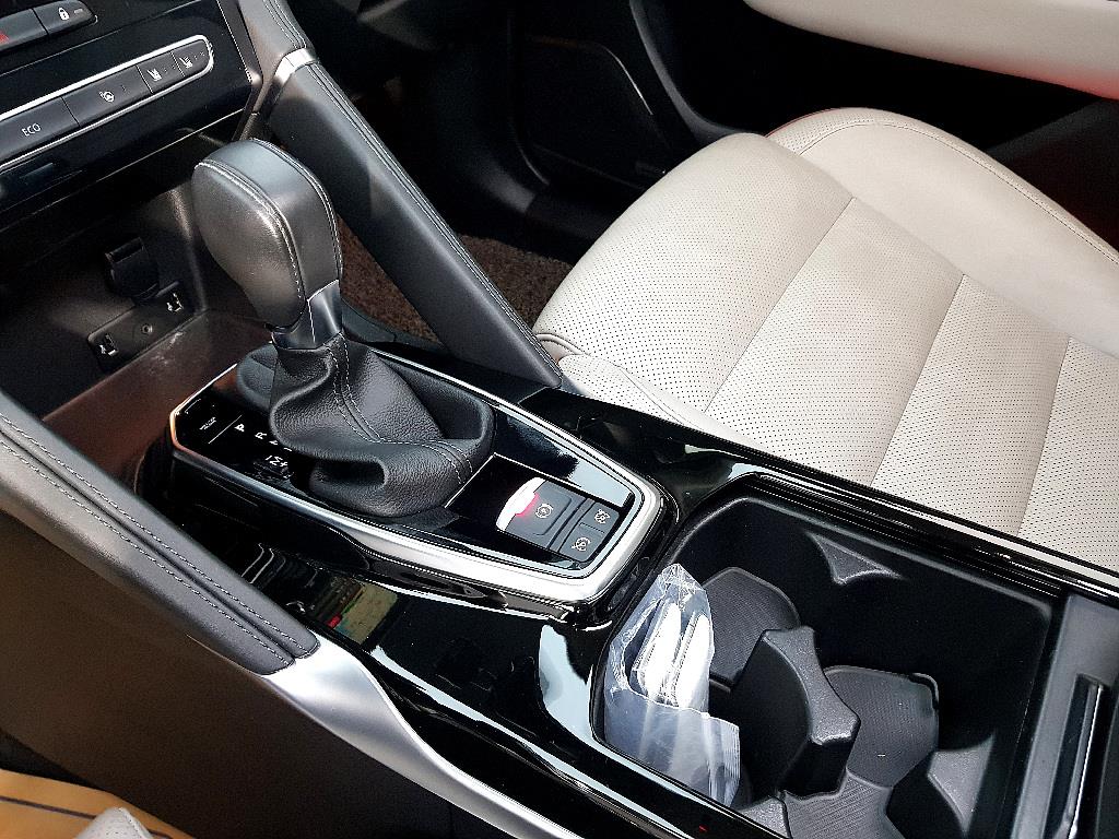 SAMSUNG QM6 - Vista 12