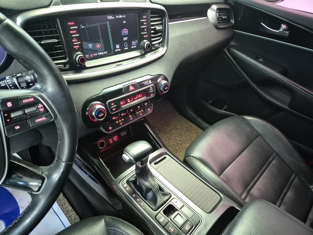 KIA Sorento - Vista 10
