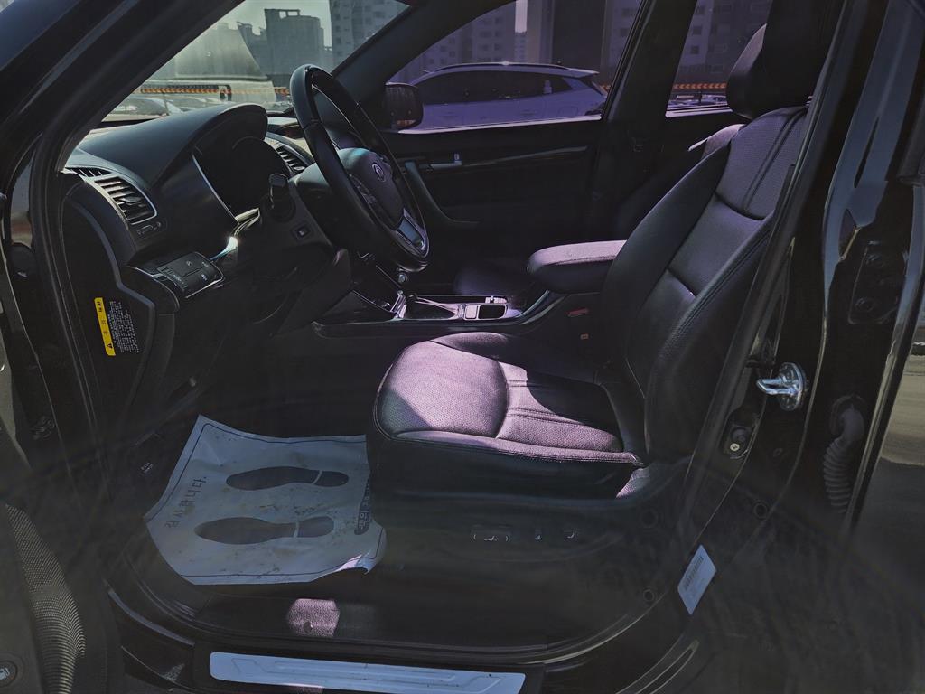 KIA Sorento - Vista 10