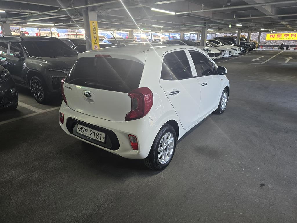 KIA Morning - Vista 4