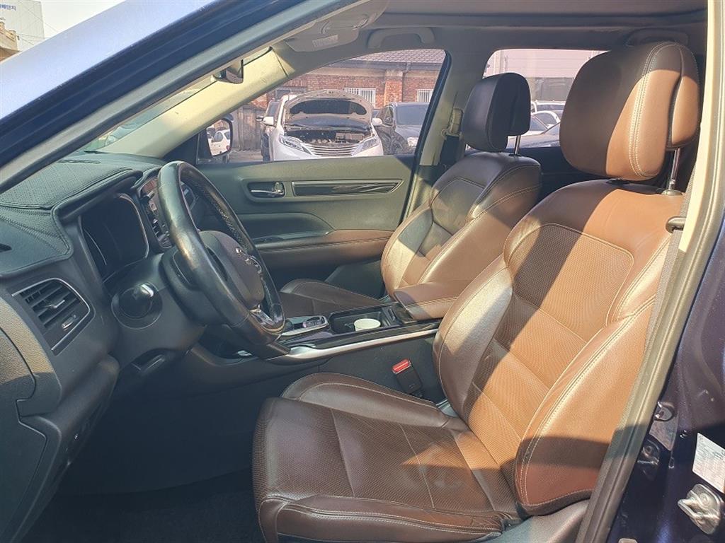 SAMSUNG QM6 - Vista 9