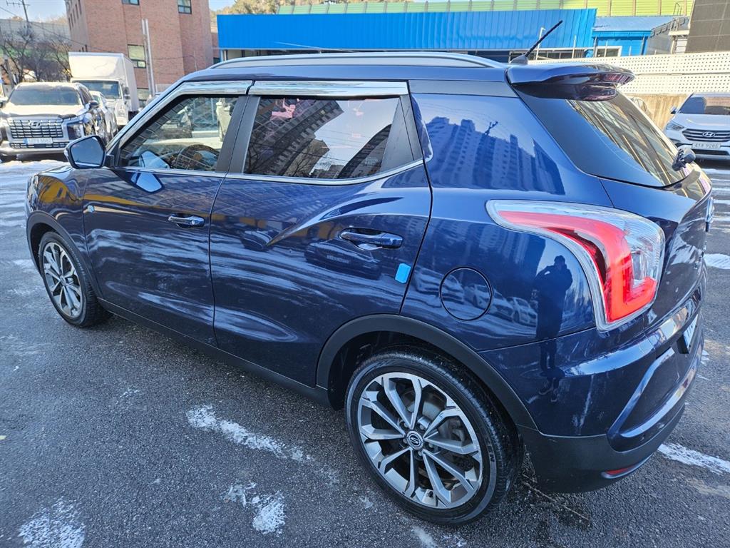Ssangyong Tivoli - Vista 6