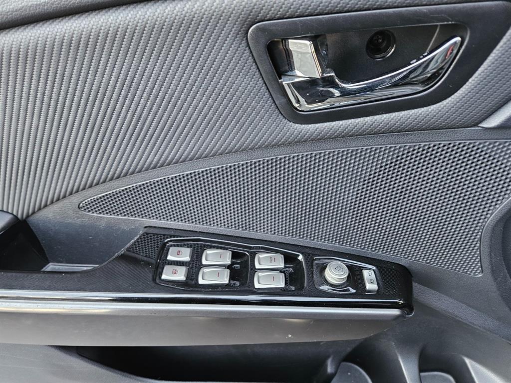 Ssangyong Tivoli 2017 Azul - Importación desde Corea - HF Imports Iquique - Foto 13