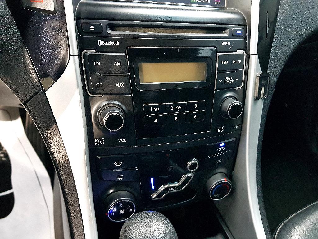 HYUNDAI Sonata 2011 Blanco - Importación desde Corea - HF Imports Iquique - Foto 16