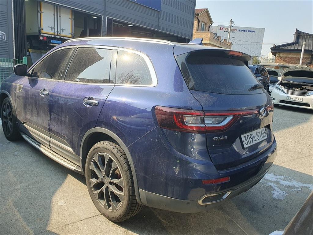 SAMSUNG QM6 - Vista 4