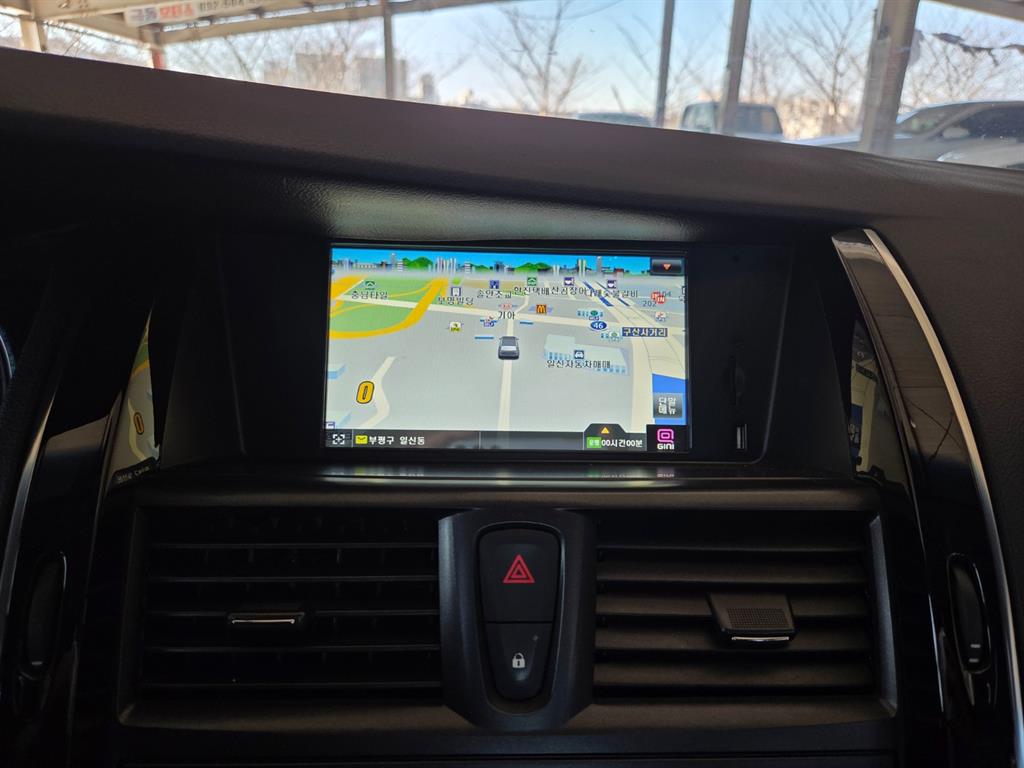 SAMSUNG SM7 - Vista 9