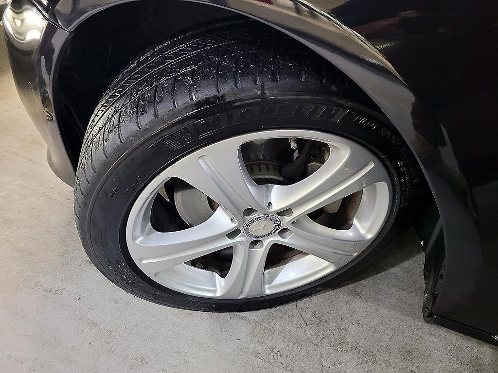 Mercedes Benz E class 2017 Negro - Importación desde Corea - HF Imports Iquique - Foto 20