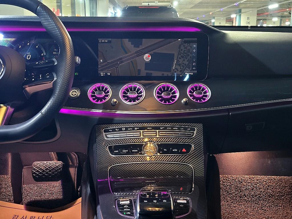 Mercedes Benz E class - Vista 11