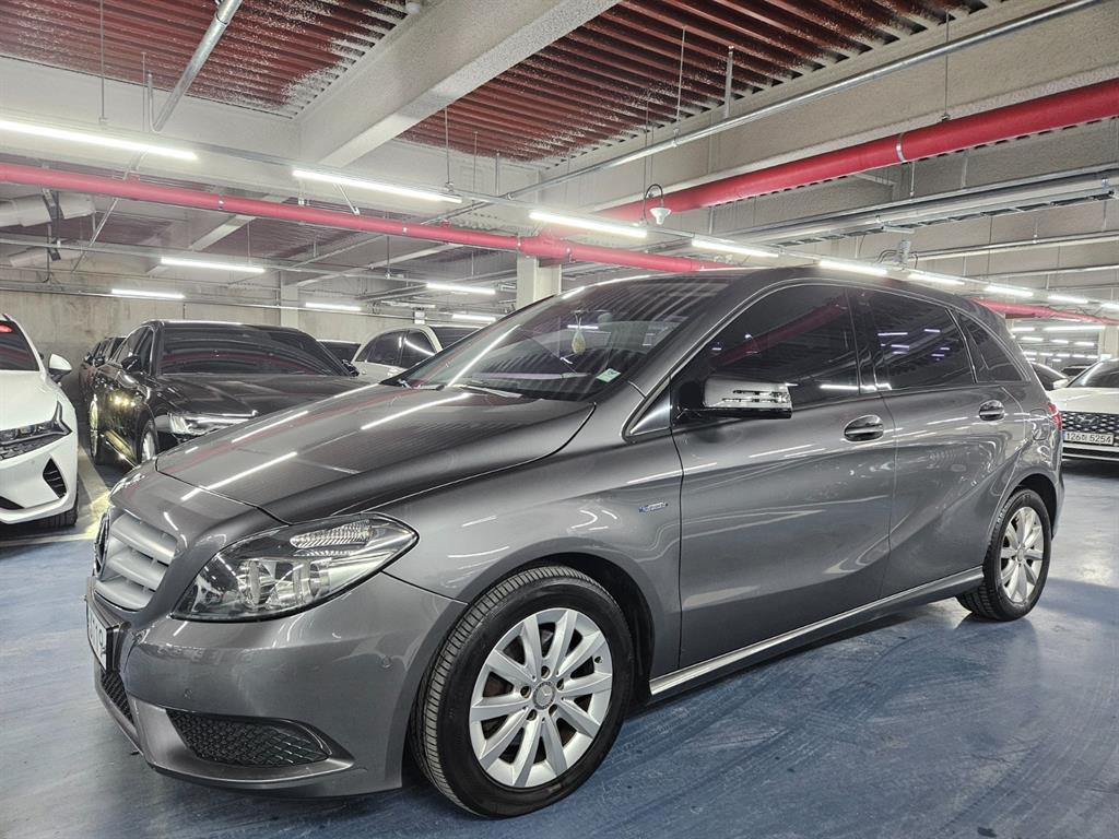 Mercedes Benz B Class (MY B) 2012 Gris - Importación desde Corea - HF Imports Iquique - Foto 1