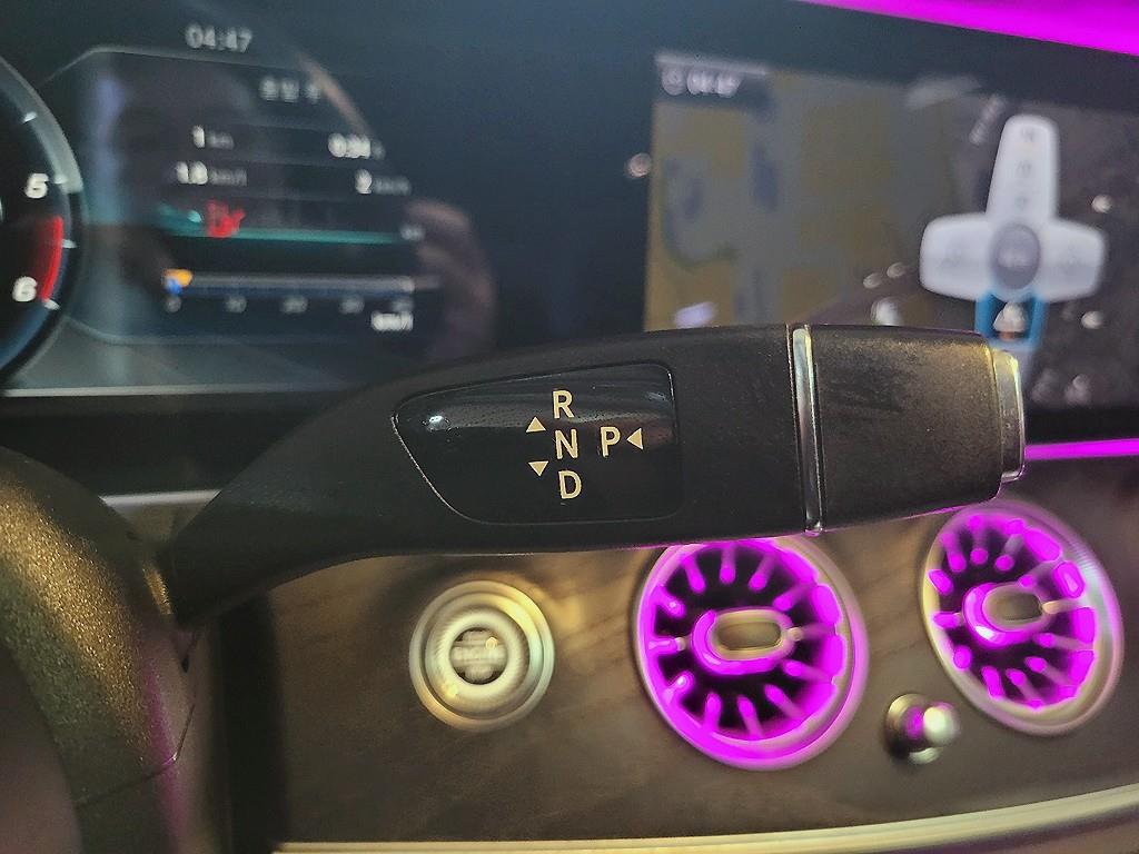 Mercedes Benz E class - Vista 12