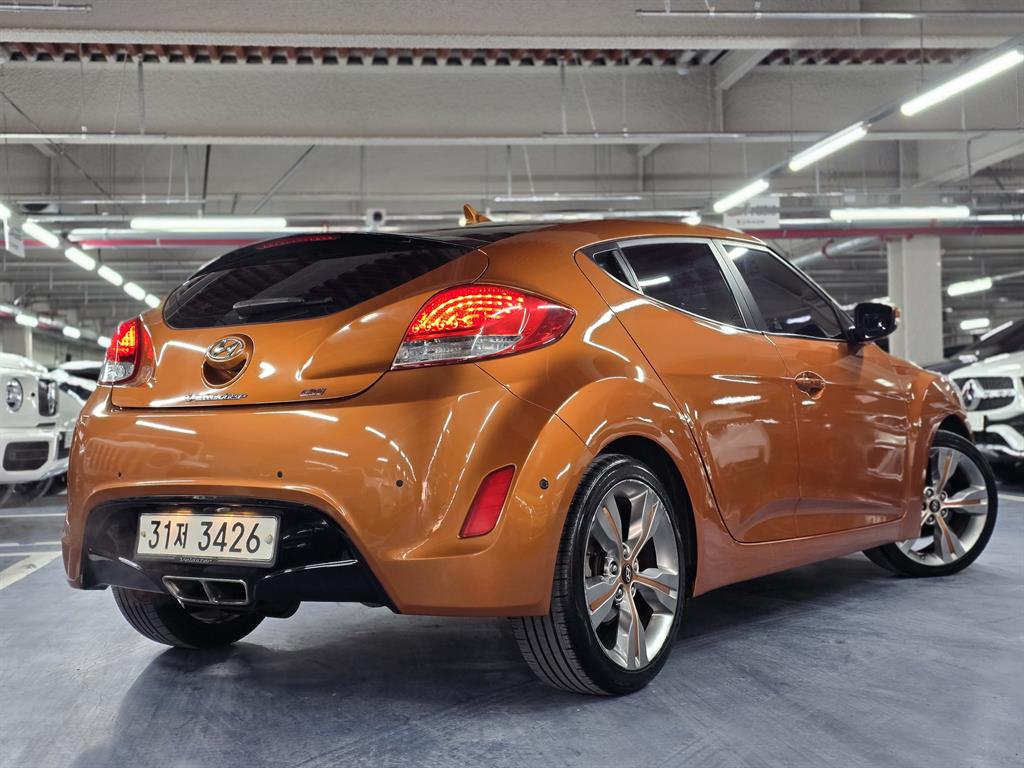 HYUNDAI Veloster - Vista 2