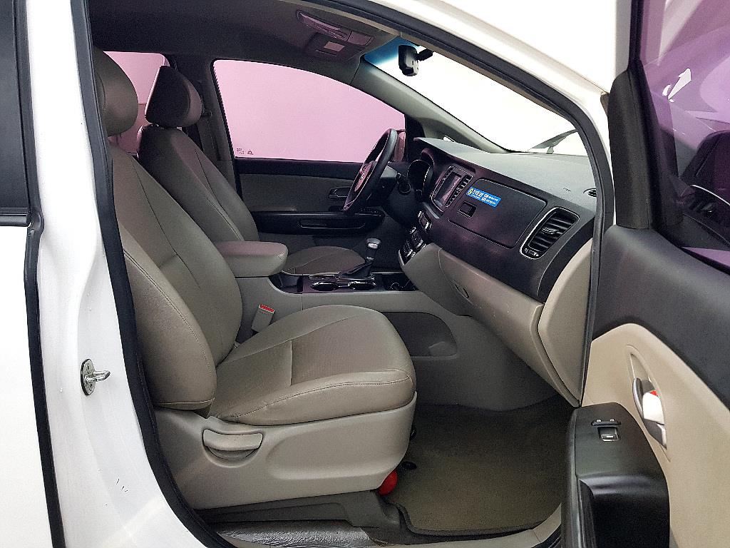 KIA Carnival 2019 Blanco - Importación desde Corea - HF Imports Iquique - Foto 15