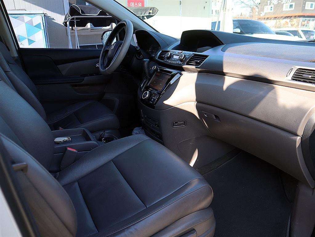 Honda Odyssey 2016 Blanco - Importación desde Corea - HF Imports Iquique - Foto 12