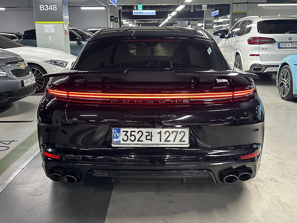 Porsche Panamera - Vista 4