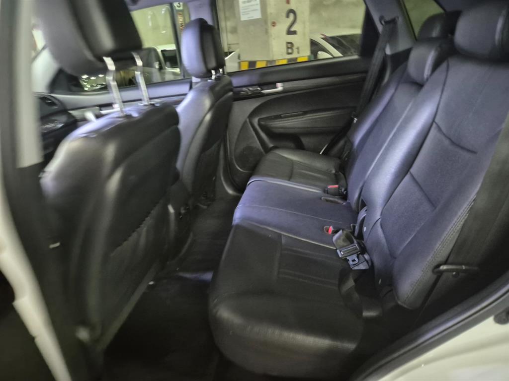 KIA Sorento 2011 Blanco - Importación desde Corea - HF Imports Iquique - Foto 17