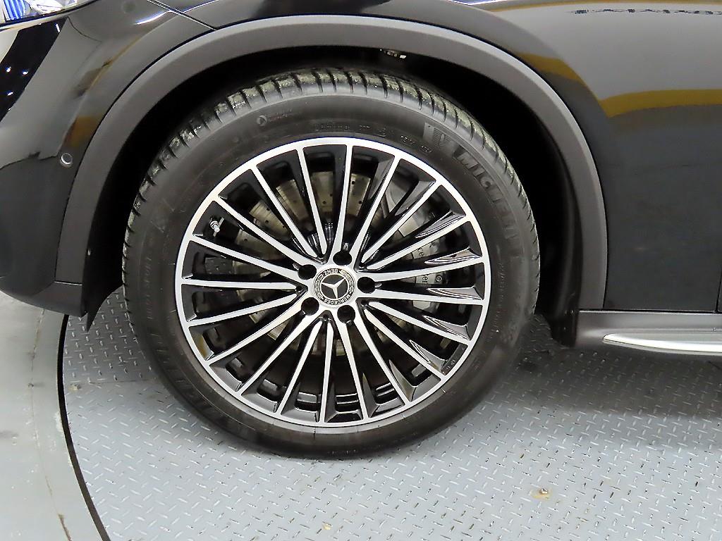 Mercedes Benz GLC Class 2024 Negro - Importación desde Corea - HF Imports Iquique - Foto 20