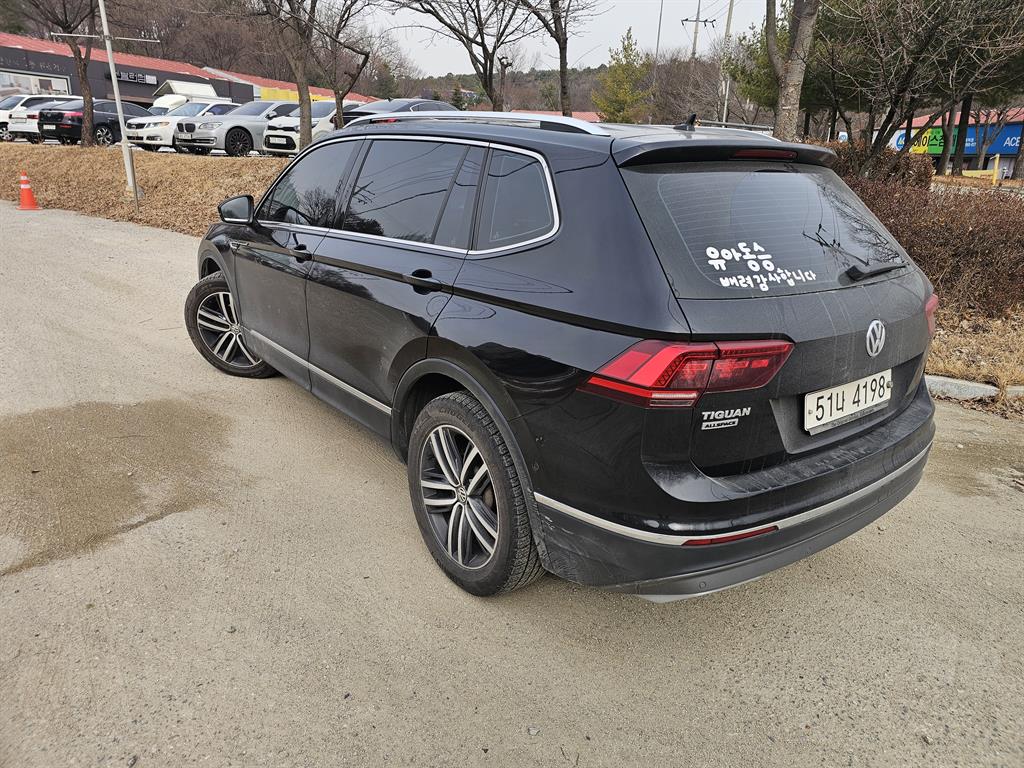 Volkswagen Tiguan - Vista 3