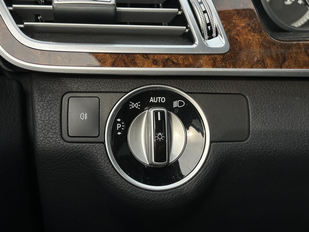 Mercedes Benz E class 2014 Gris - Importación desde Corea - HF Imports Iquique - Foto 19