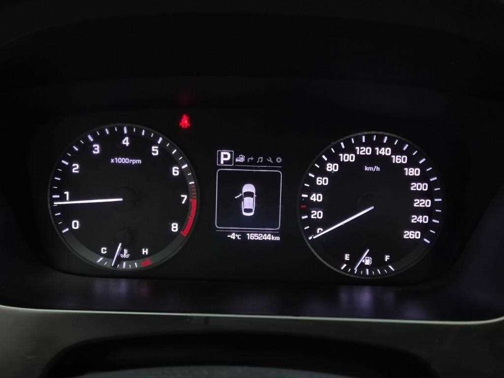 HYUNDAI Sonata - Vista 6