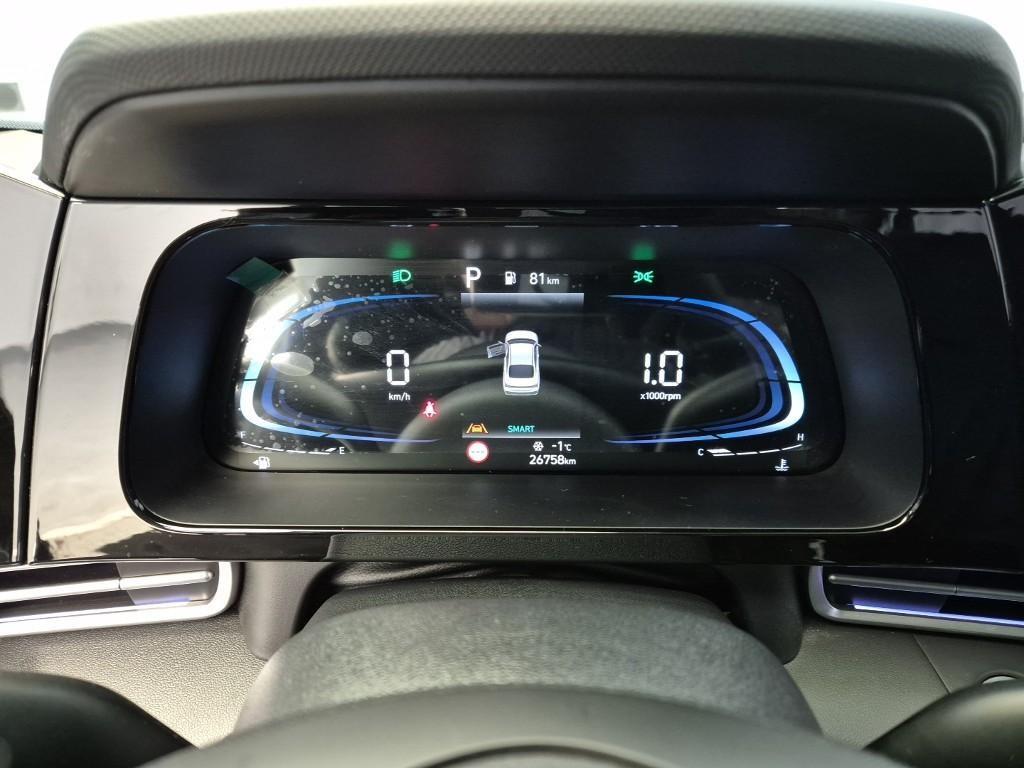 HYUNDAI Avante - Vista 6