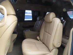 KIA Carnival - Vista 12