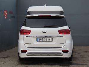 KIA Carnival - Vista 8