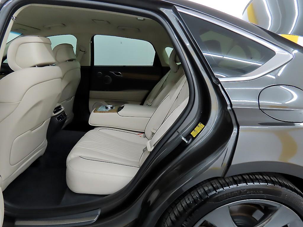 Genesis G80 - Vista 6