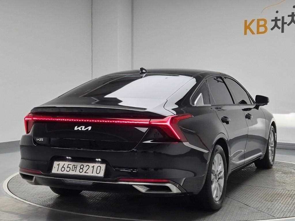 KIA K8 - Vista 3