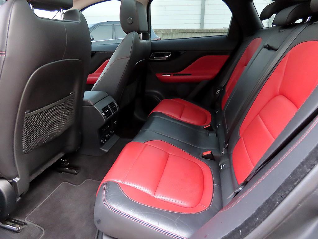 Jaguar F-PACE - Vista 6