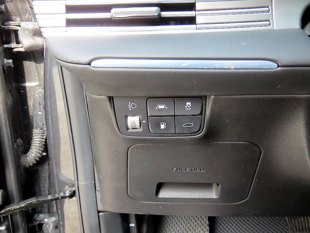 HYUNDAI Grandeur - Vista 11