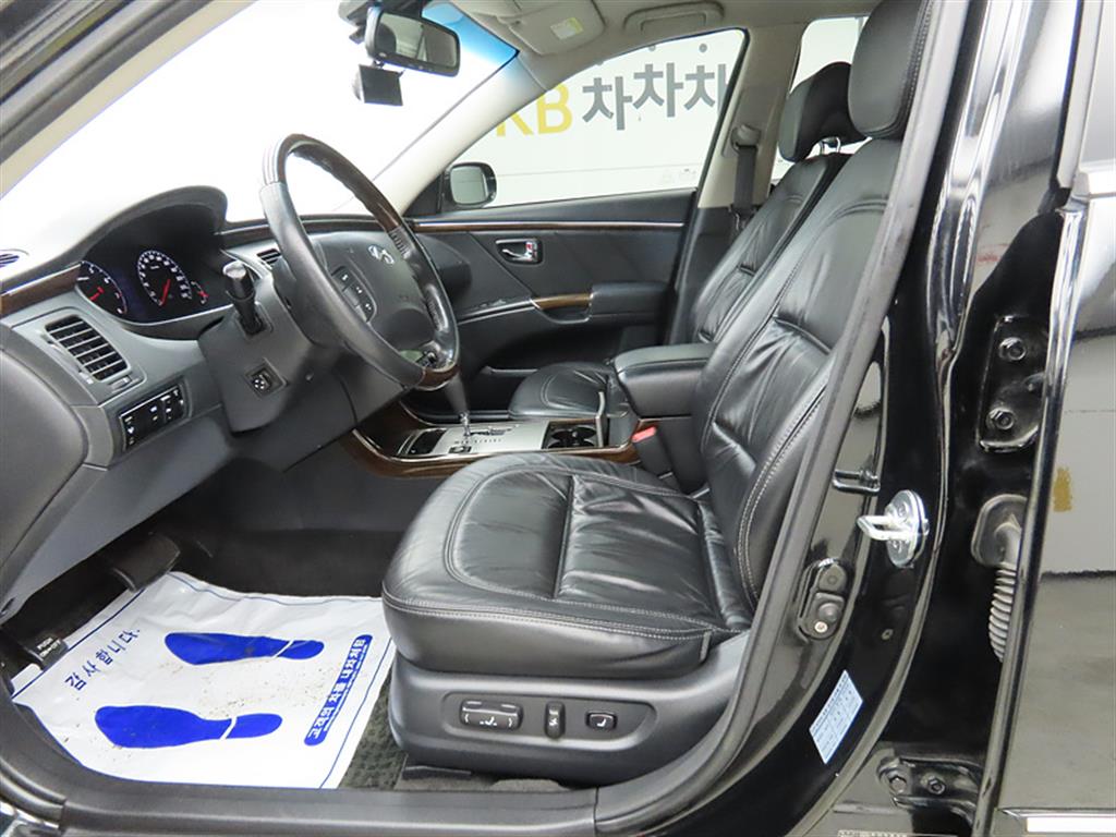 HYUNDAI Grandeur - Vista 5