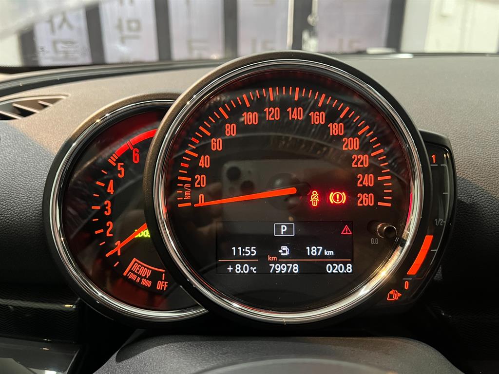 Mini Clubman - Vista 8