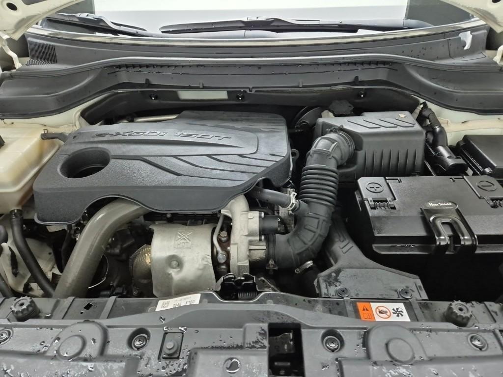 Ssangyong Tivoli - Vista 5