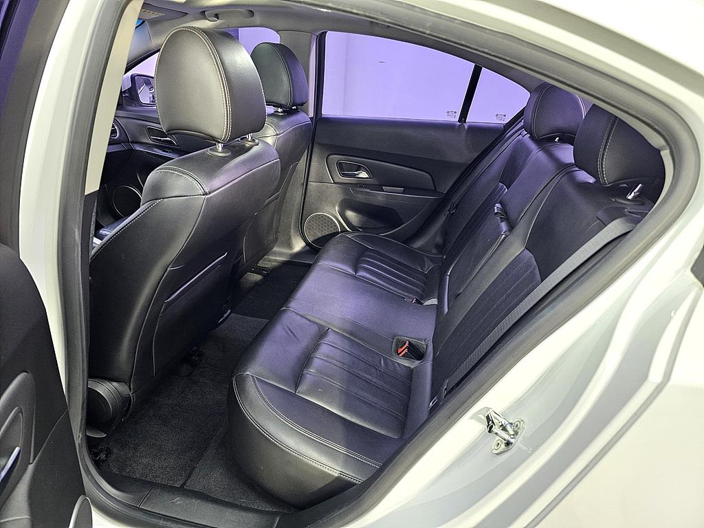 Chevrolet Cruise - Vista 8