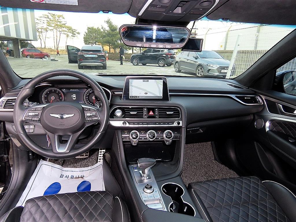 Genesis G70 - Vista 7