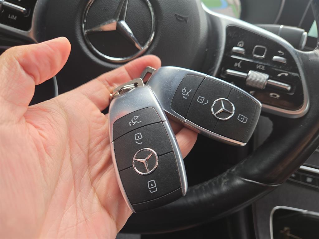 Mercedes Benz GLC Class - Vista 7