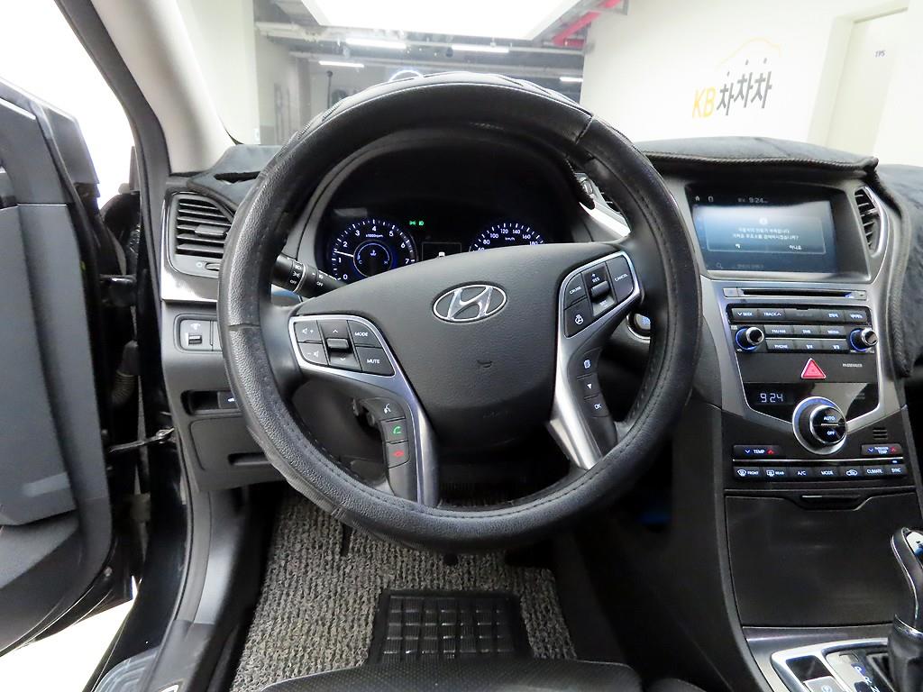 HYUNDAI Grandeur - Vista 8