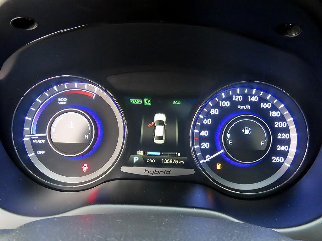 HYUNDAI Grandeur - Vista 9