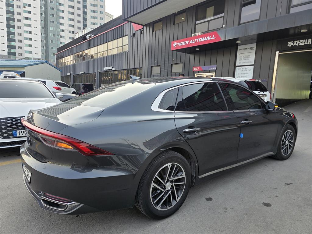 HYUNDAI Grandeur - Vista 3