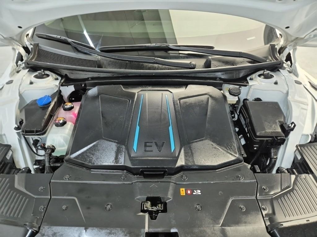 HYUNDAI Ioniq 5 - Vista 5