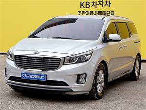 KIA Carnival - Vista 4