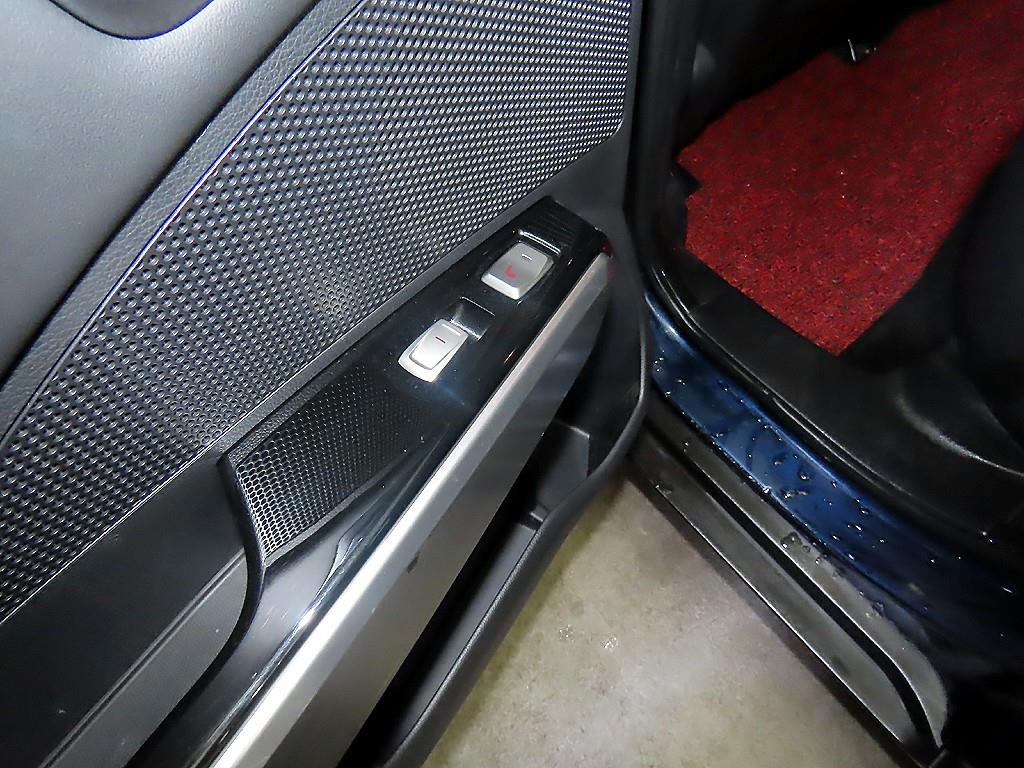 Ssangyong Tivoli 2015 Azul - Importación desde Corea - HF Imports Iquique - Foto 16